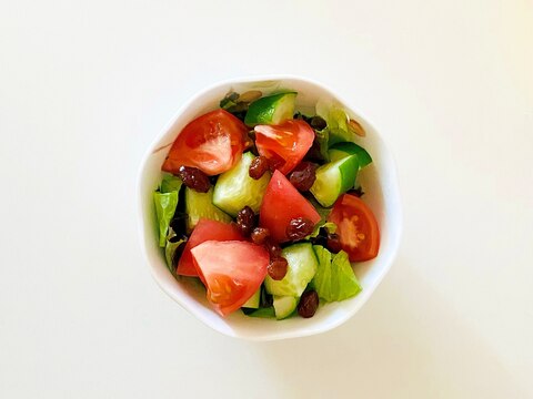 レーズン入り簡単野菜サラダ